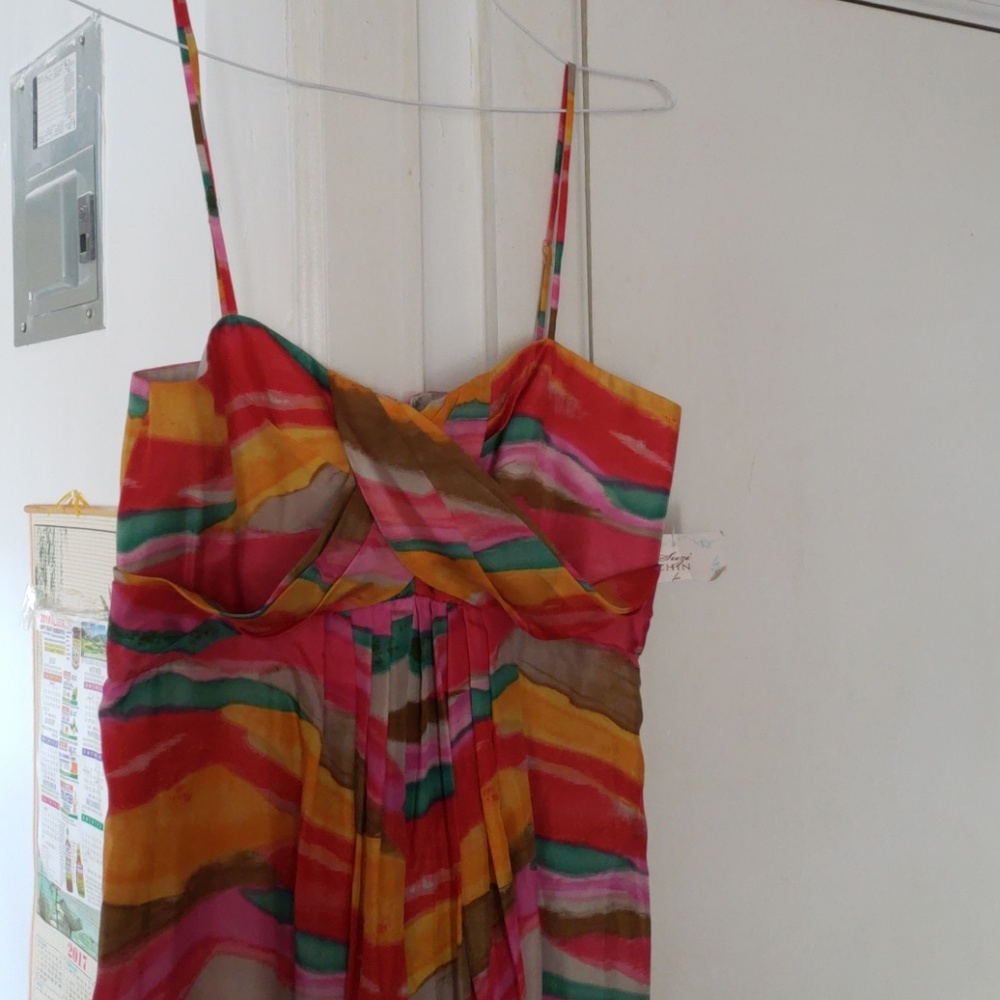 Dress - Picture 2 of 5